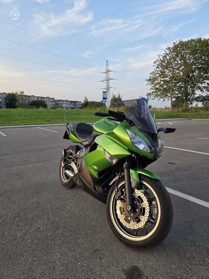 Kawasaki ER 650cc, street / classic