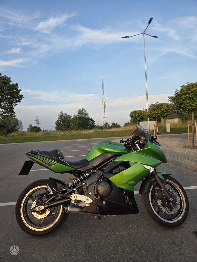 Kawasaki ER 650cc, street / classic