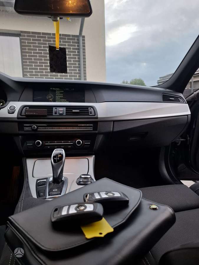 BMW 520, 2.0 l., wagon