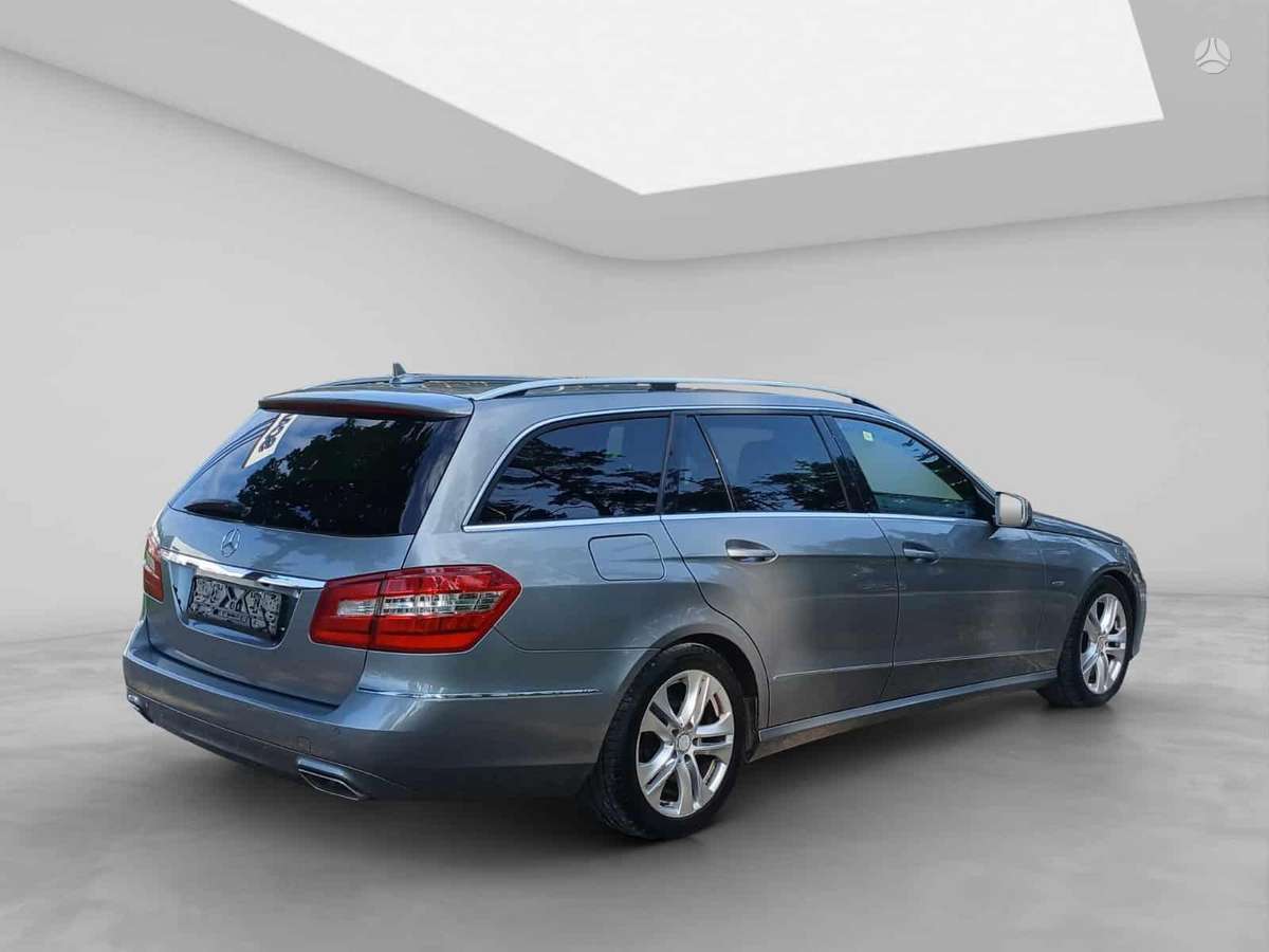 Mercedes-Benz E220, 2.1 l., Универсал