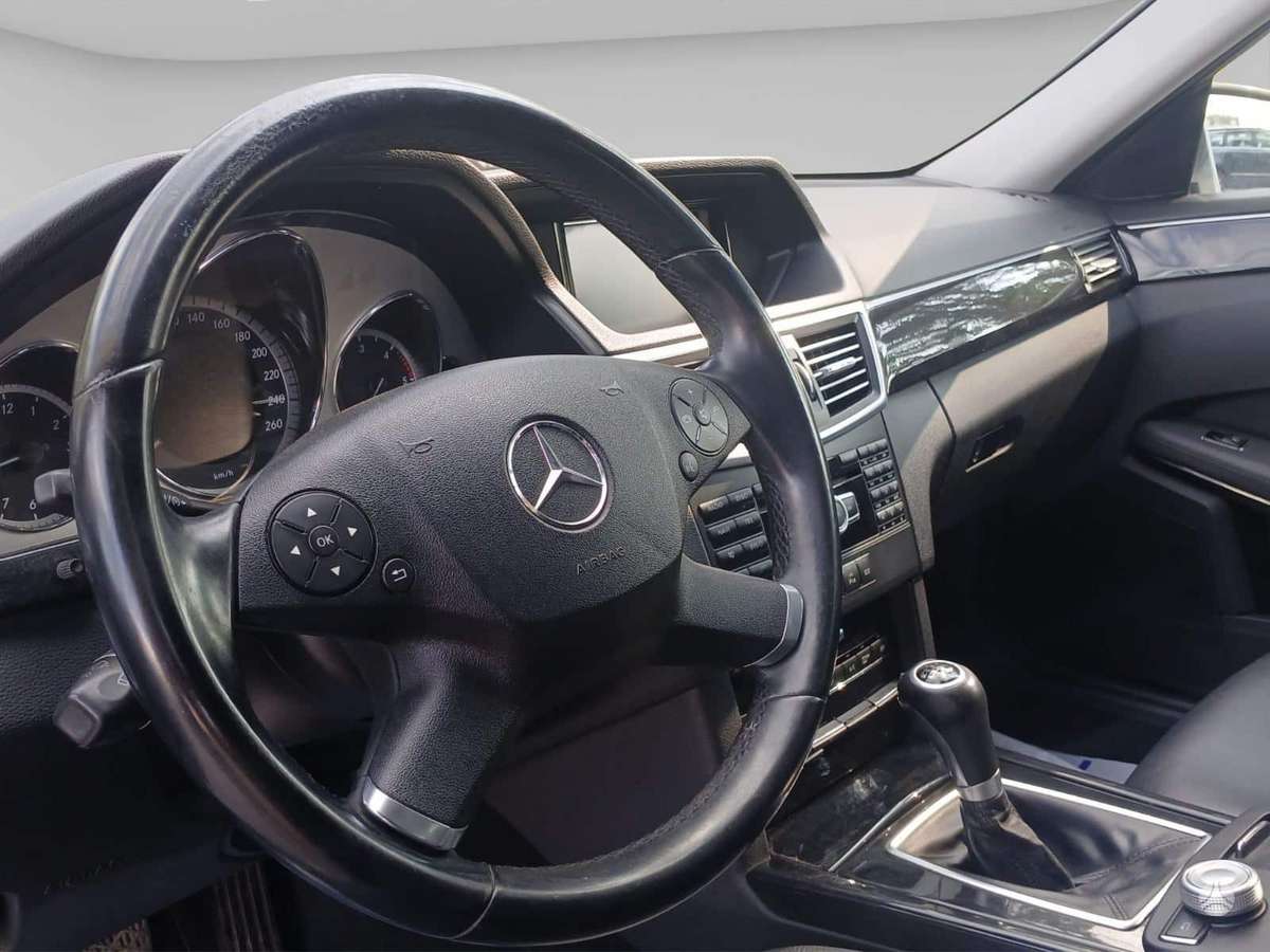 Mercedes-Benz E220, 2.1 l., Универсал