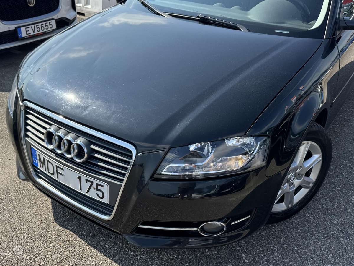 Audi A3, 1.6 l., hatchback