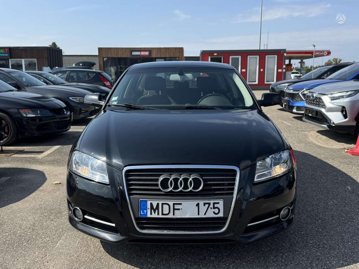 Audi A3, 1.6 l., hatchback