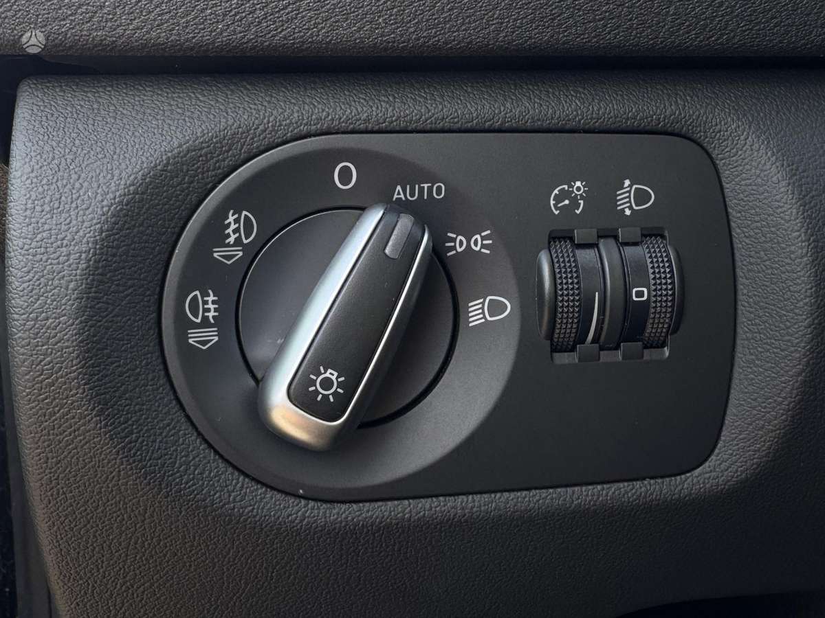 Audi A3, 1.6 l., hatchback