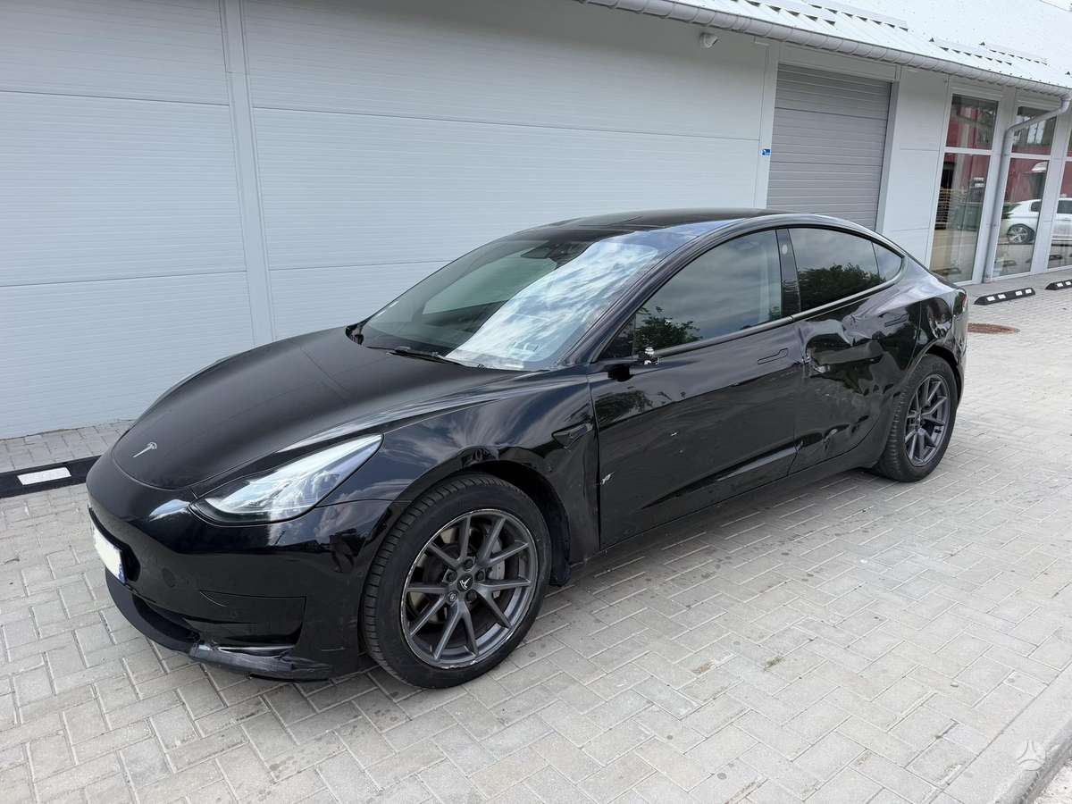 Tesla Model 3, 60 кВт·ч, Седан
