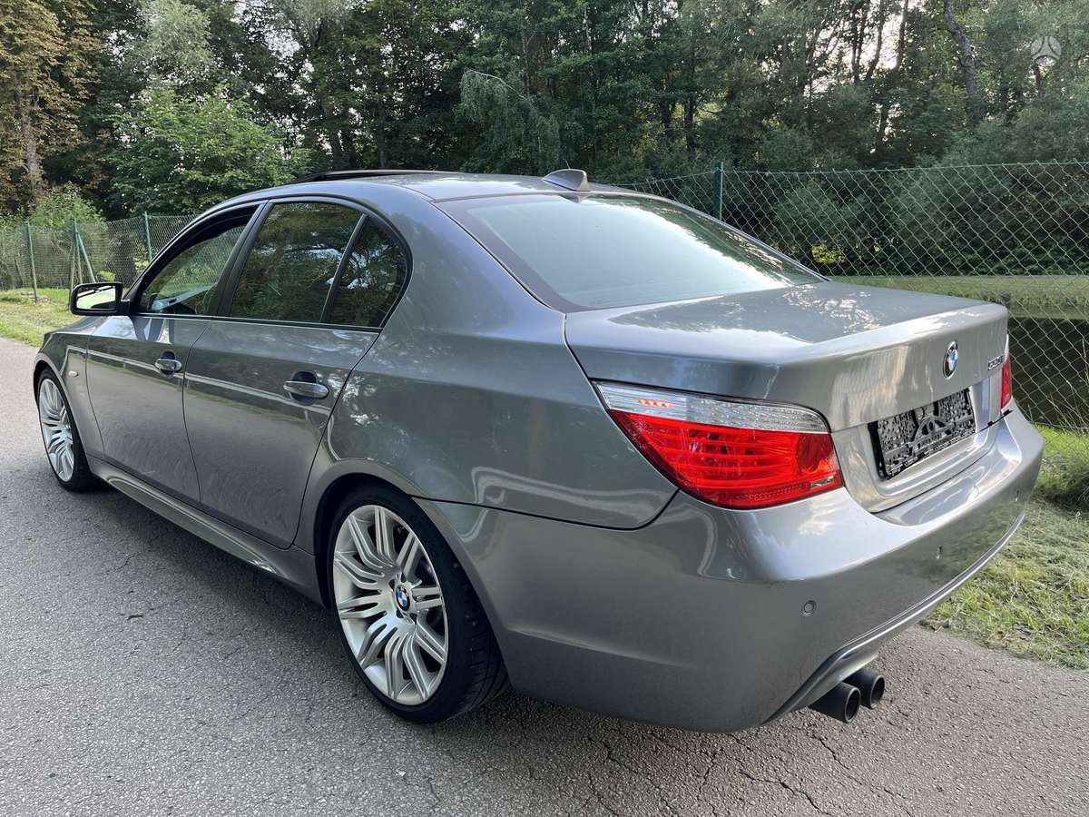 BMW 550, 4.8 l., Седан