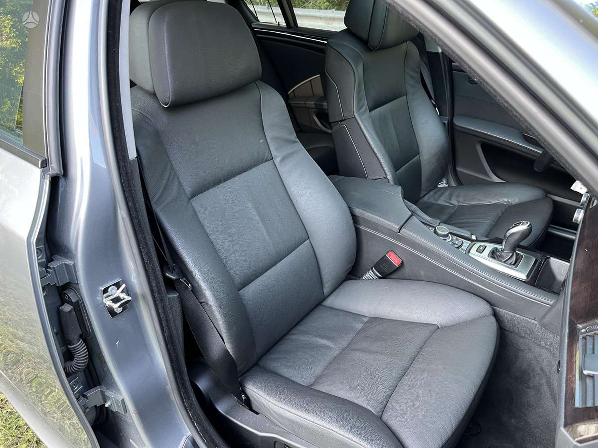 BMW 550, 4.8 l., Седан