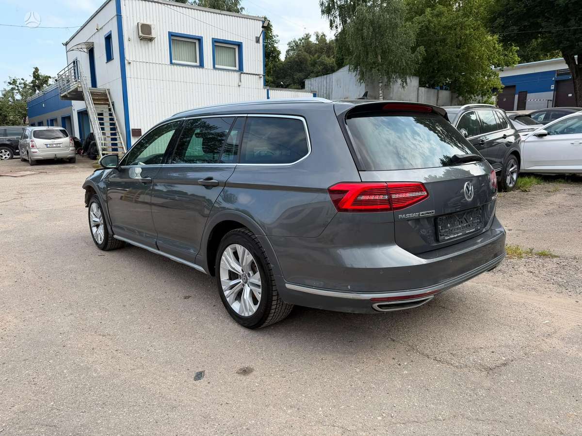 Volkswagen Passat, 2.0 l., Универсал