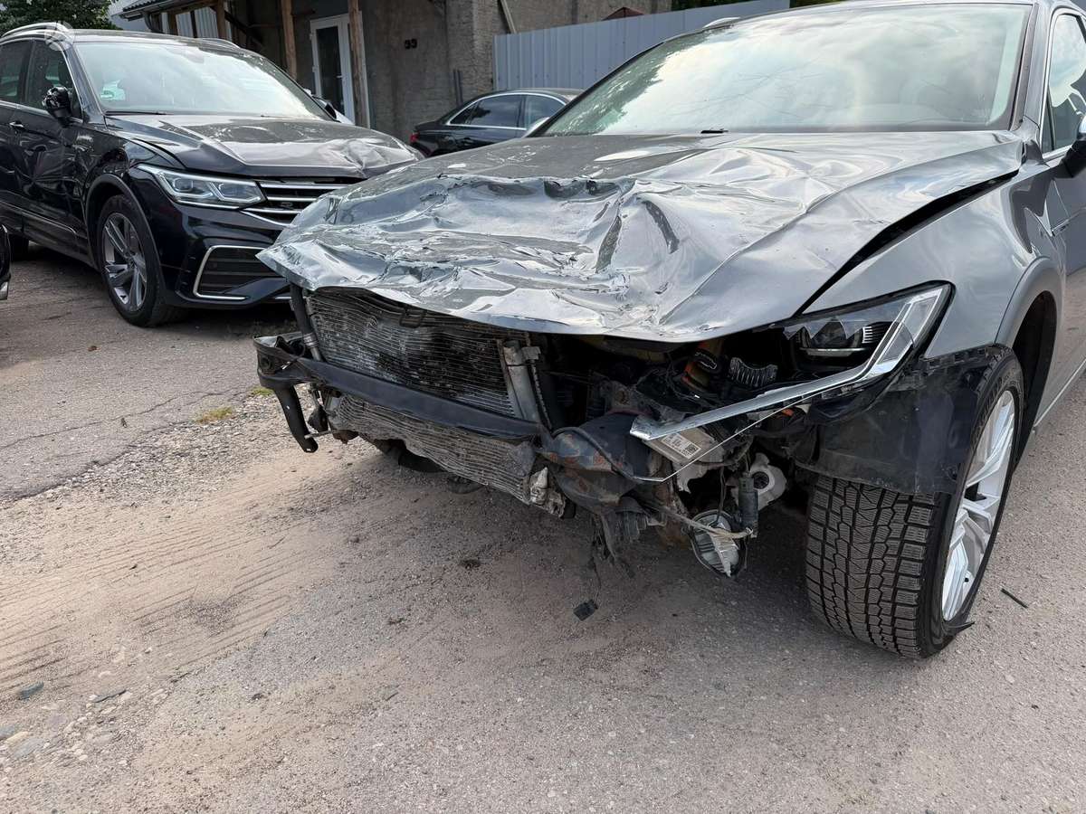 Volkswagen Passat, 2.0 l., Универсал