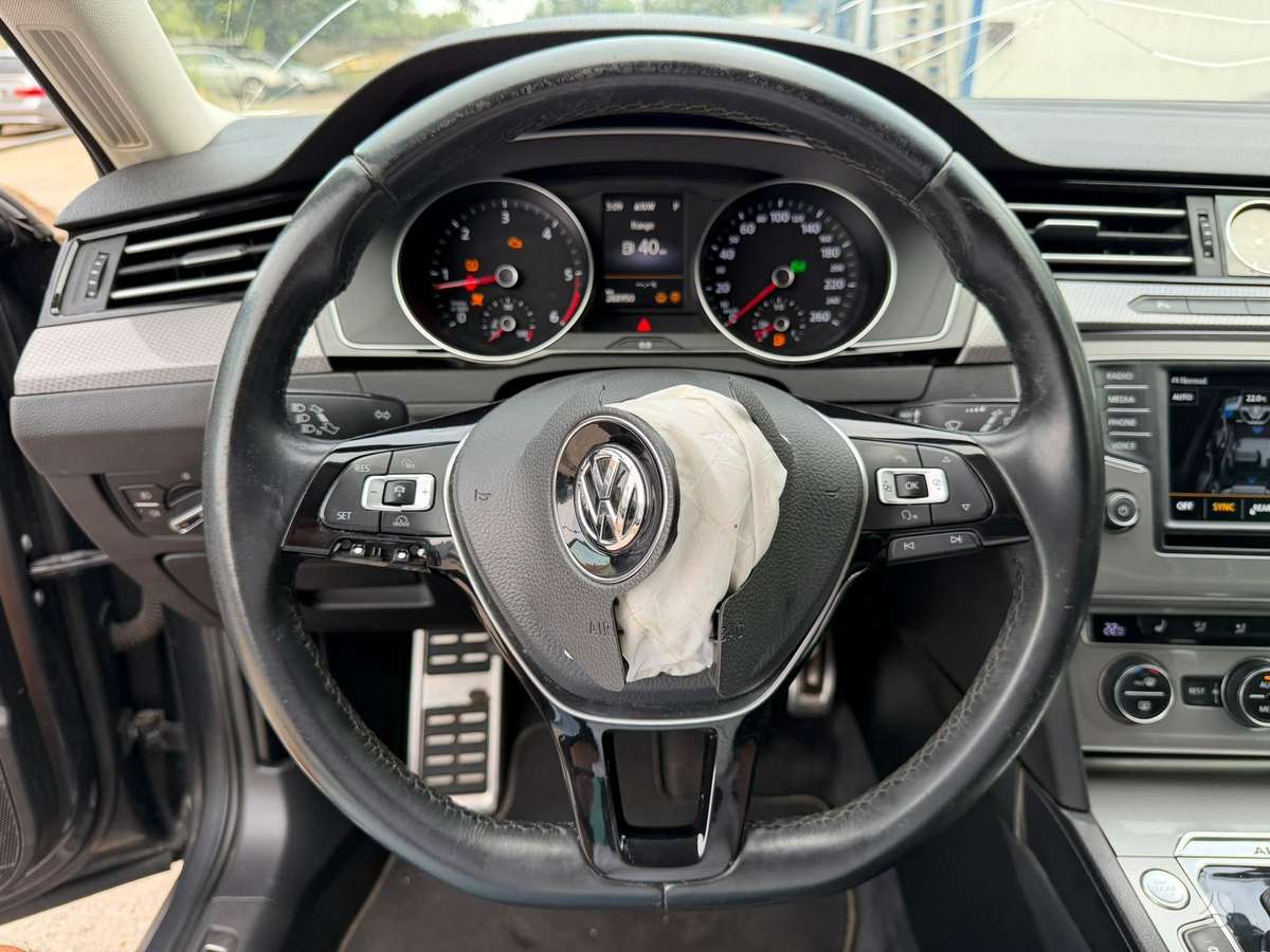 Volkswagen Passat, 2.0 l., Универсал