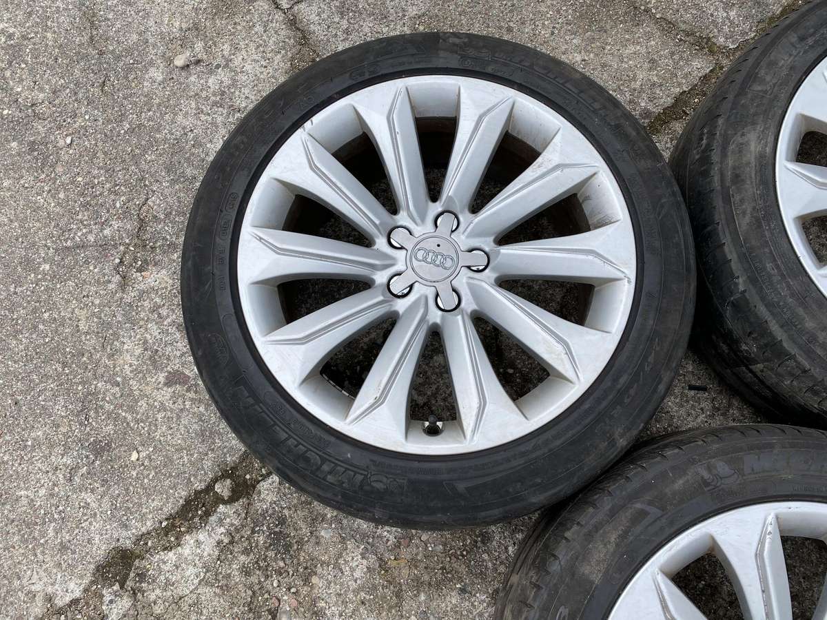 Audi Originalai,, light alloy, R18