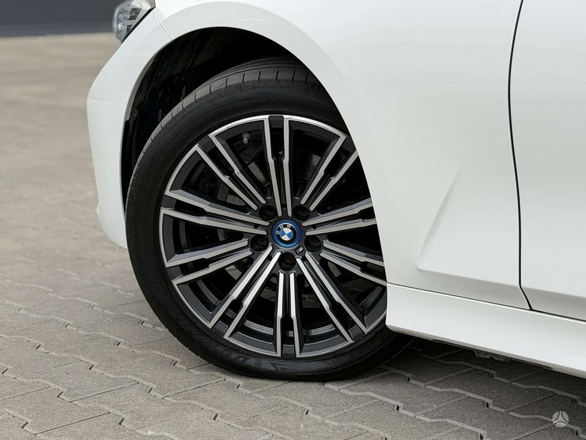 BMW 320, 2.0 l., universalas