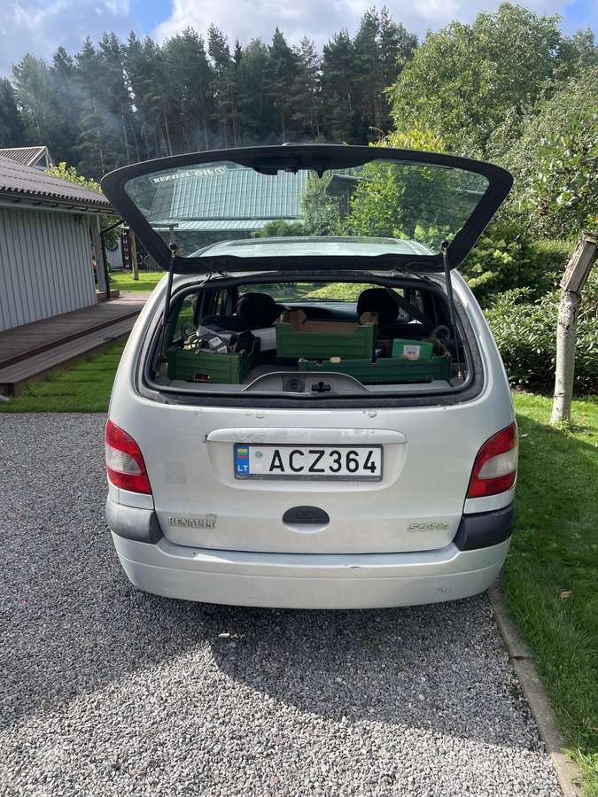 Renault Scenic, 2.0 l., Хэтчбек