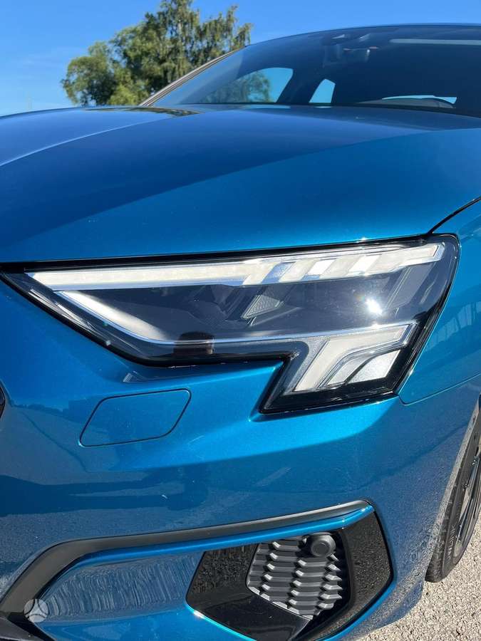Audi A3, 1.0 l., Седан