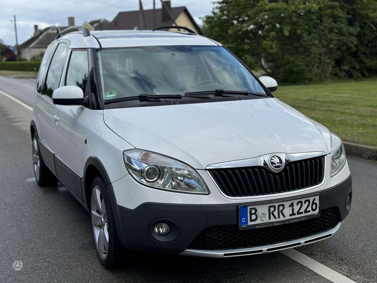 Škoda Roomster Scout - 2