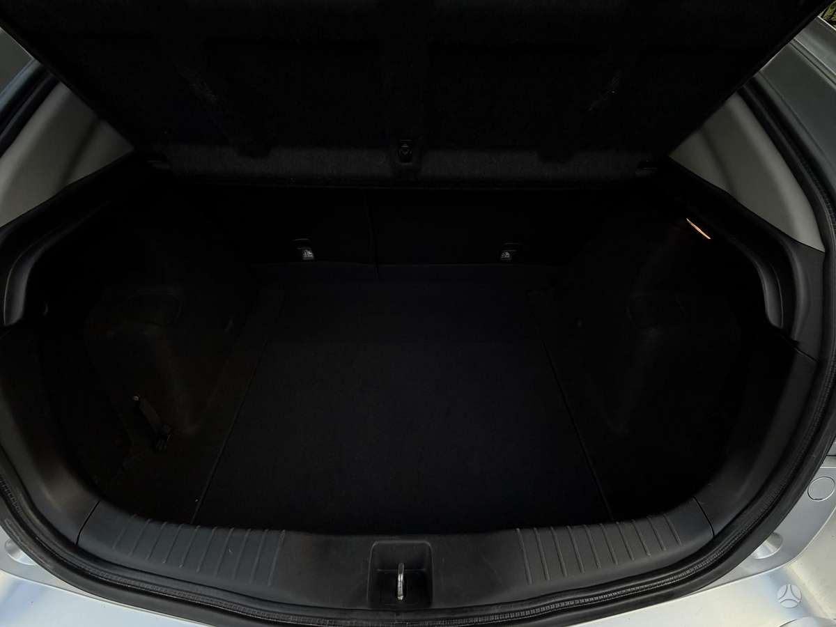 Honda Civic, 1.8 l., hatchback