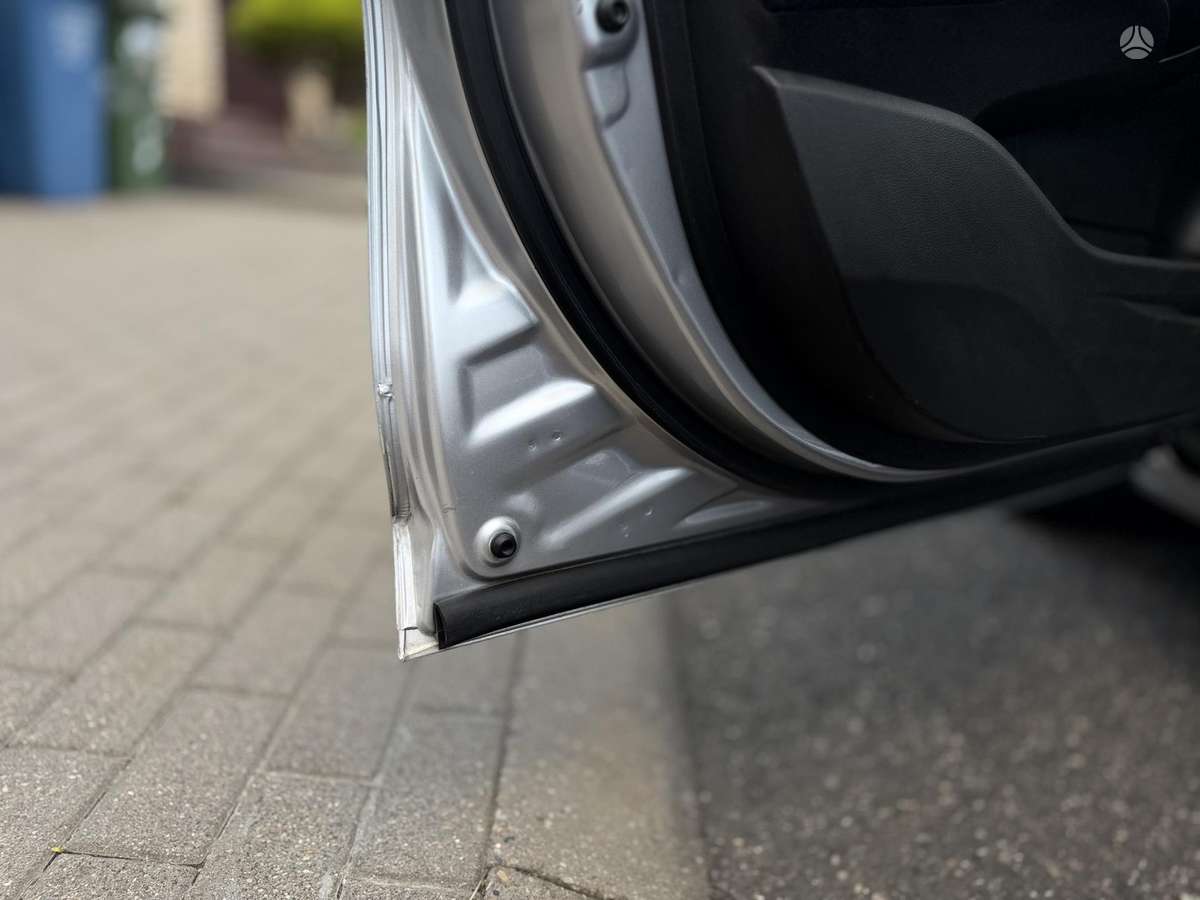 Honda Civic, 1.8 l., hatchback