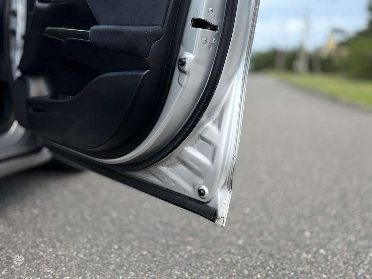 Honda Civic, 1.8 l., hatchback