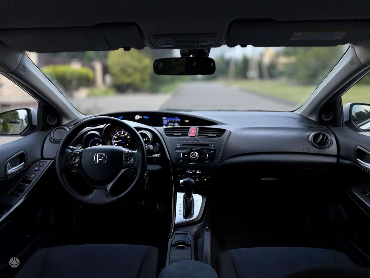 Honda Civic, 1.8 l., hatchback
