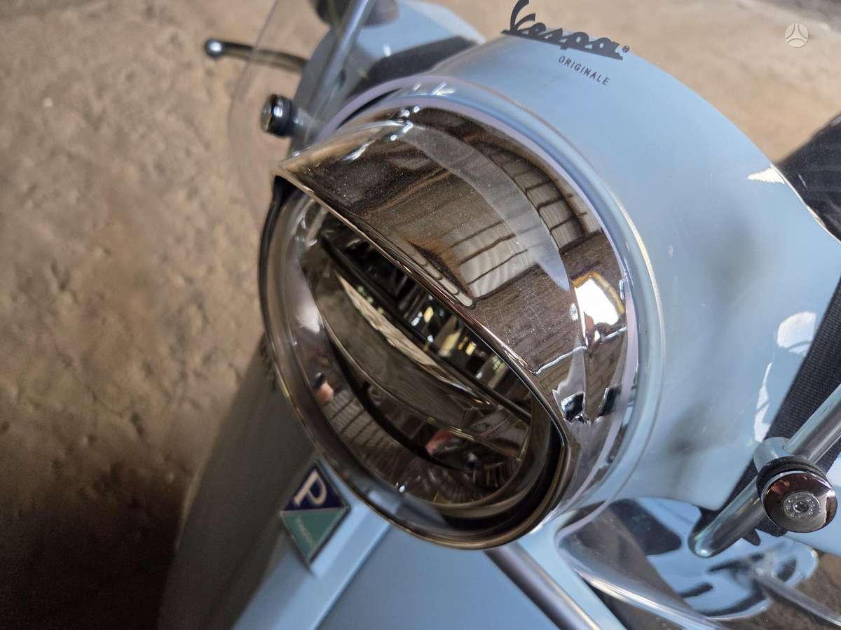 Piaggio Vespa 300cc, мотороллеры / мопеды