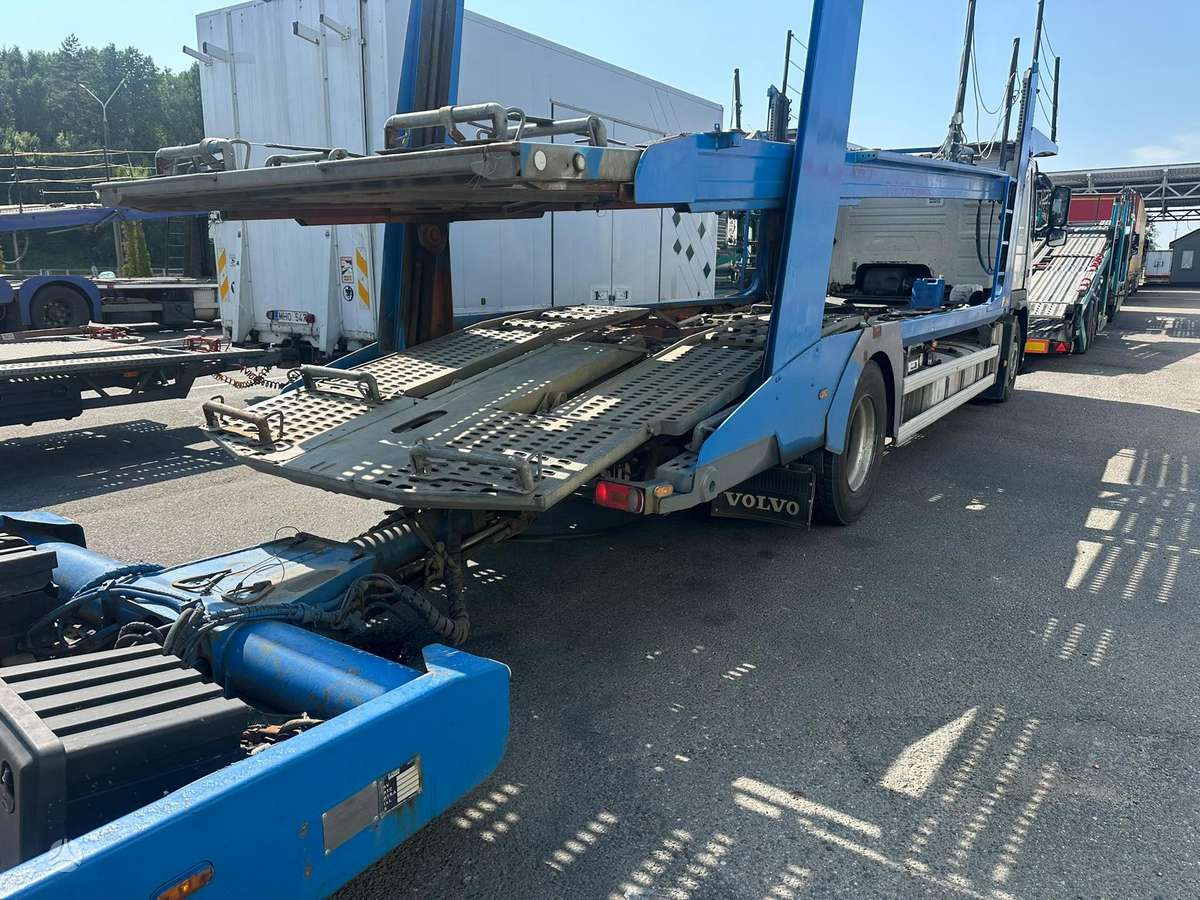 Volvo FM, auto transporters