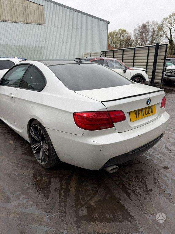 BMW 3 serija