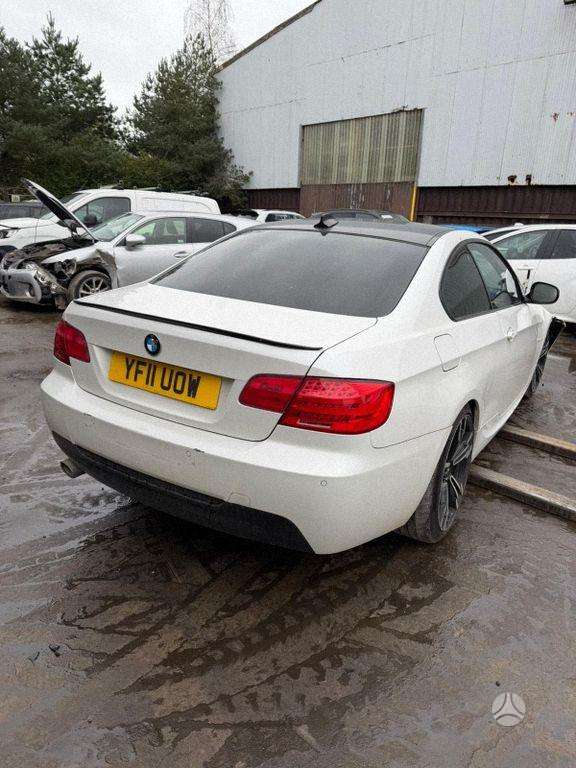 BMW 3 serija