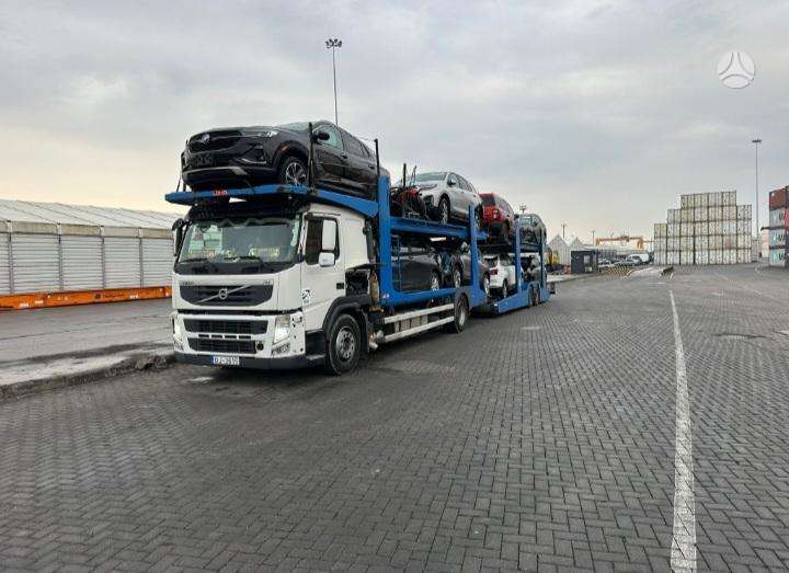 Volvo FM, auto transporters