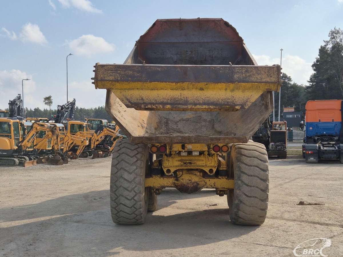 Bell B25D 6X6, самосвалы
