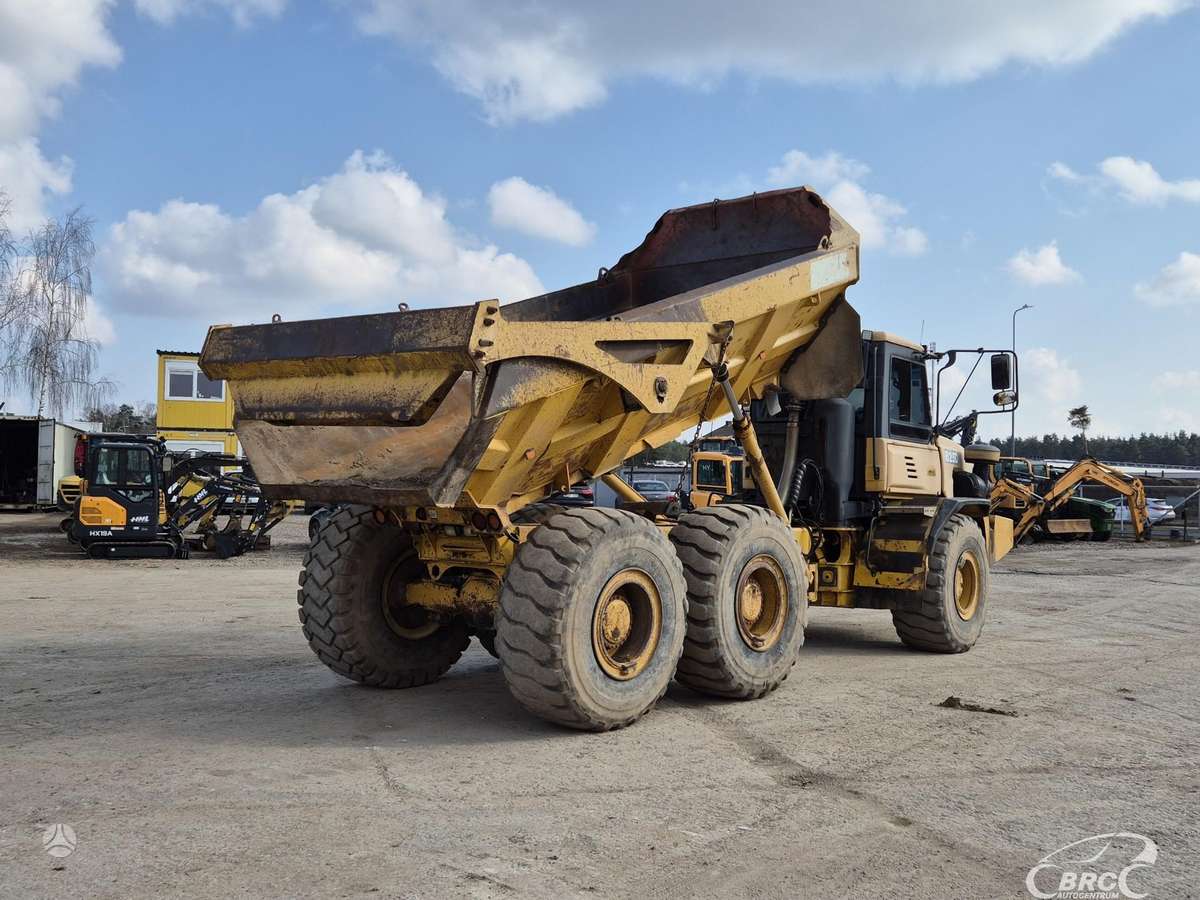 Bell B25D 6X6, самосвалы