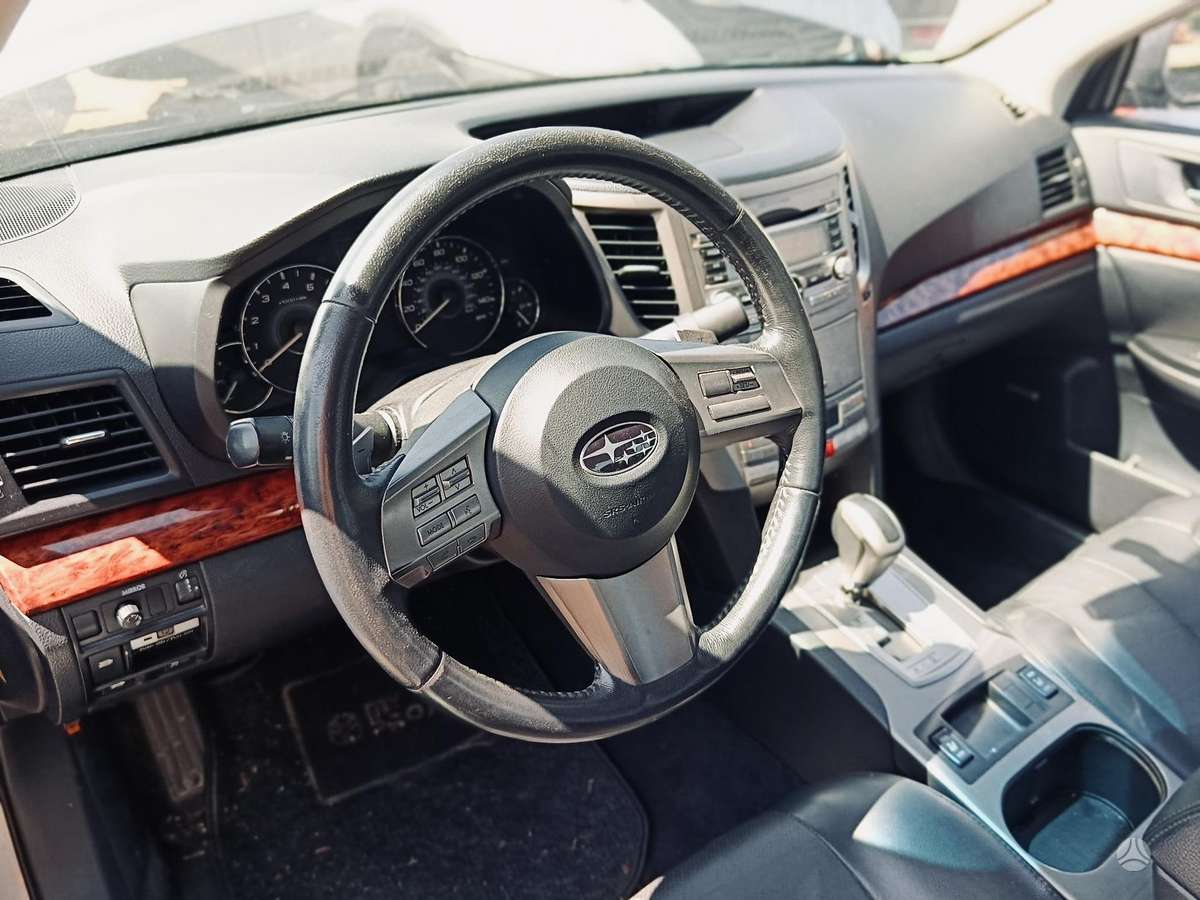 Subaru Legacy, 2.5 l., Седан