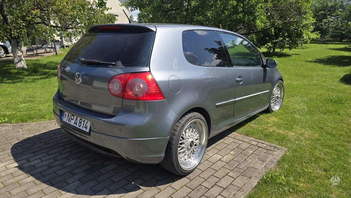 Volkswagen Golf - 7