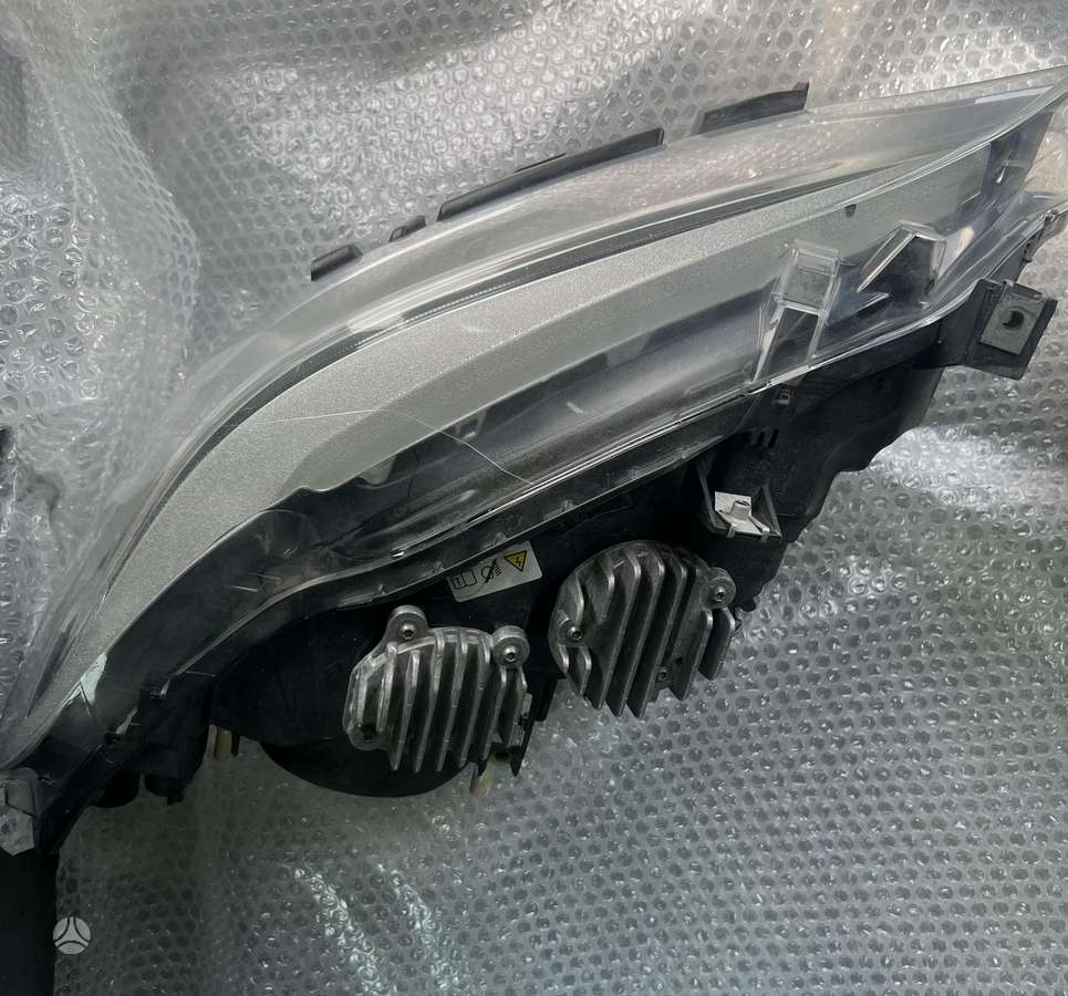 BMW 2 serija žibintai