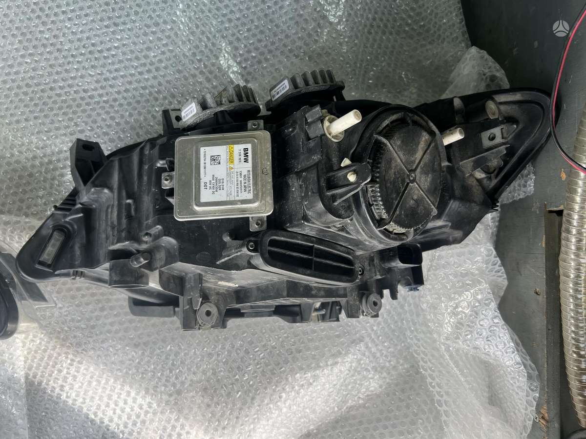 BMW 2 serija žibintai