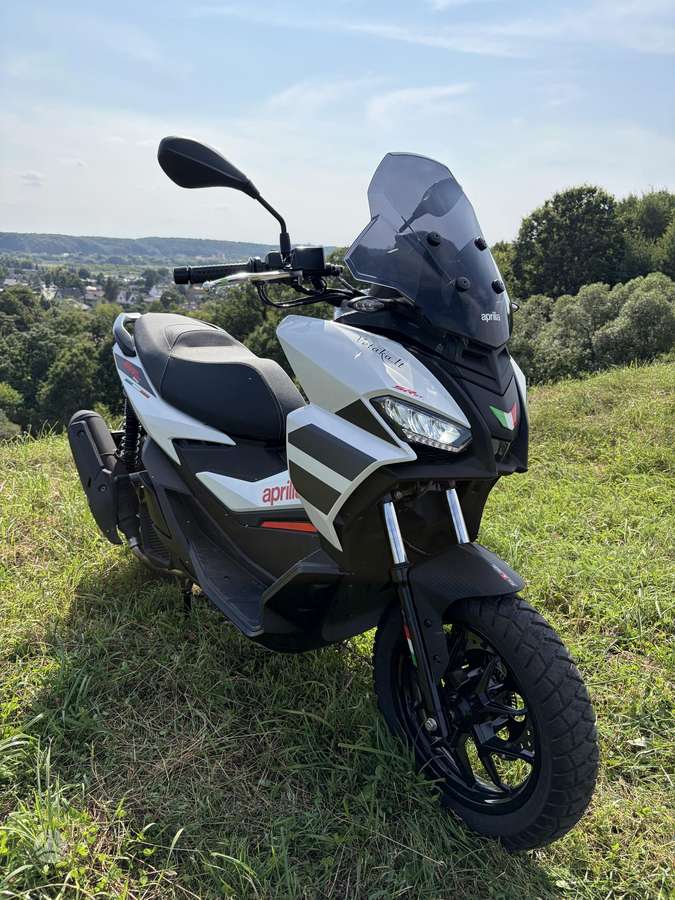Aprilia SR 125cc, scooters / mopeds