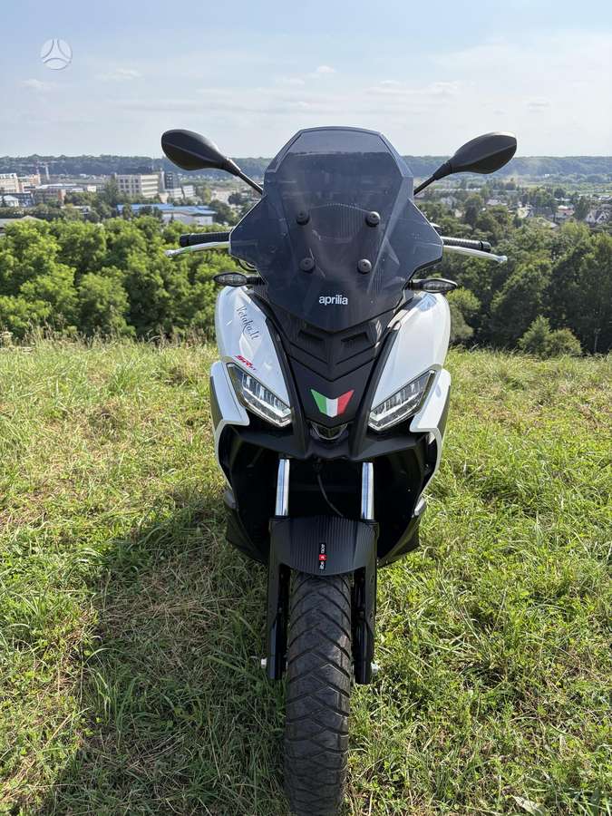 Aprilia SR 125cc, scooters / mopeds
