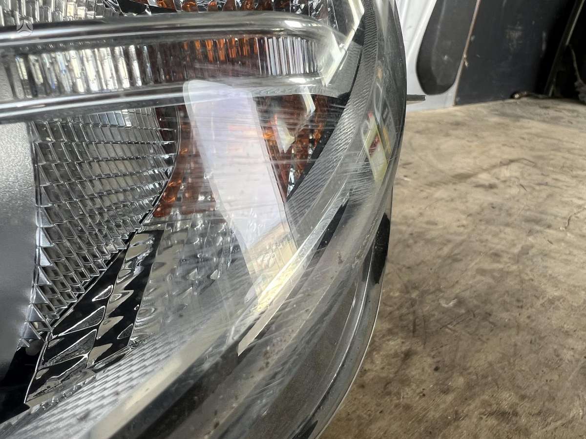 BMW 4 serija žibintai