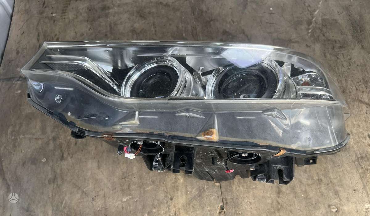 BMW 4 serija žibintai