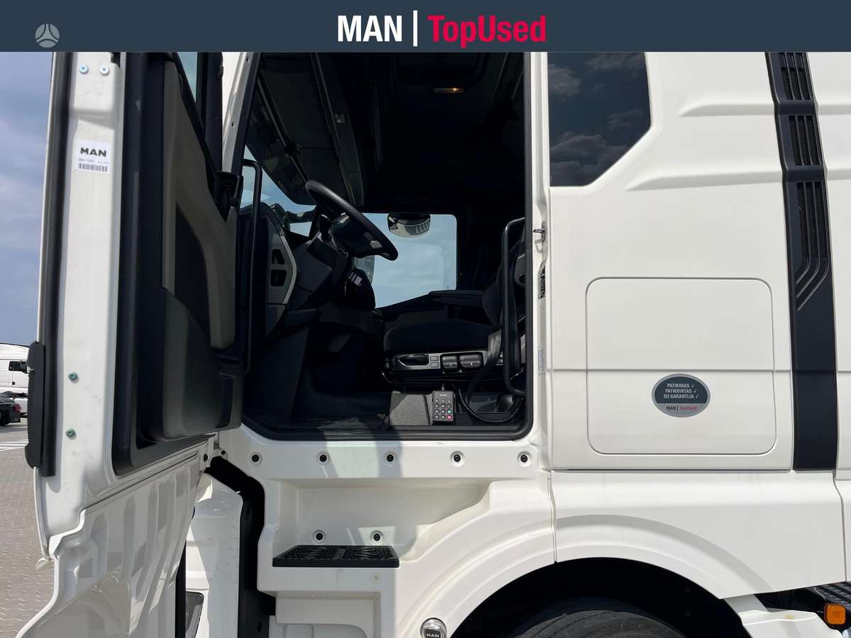 MAN TGX 18.480 GM cab (2716), double sleeper