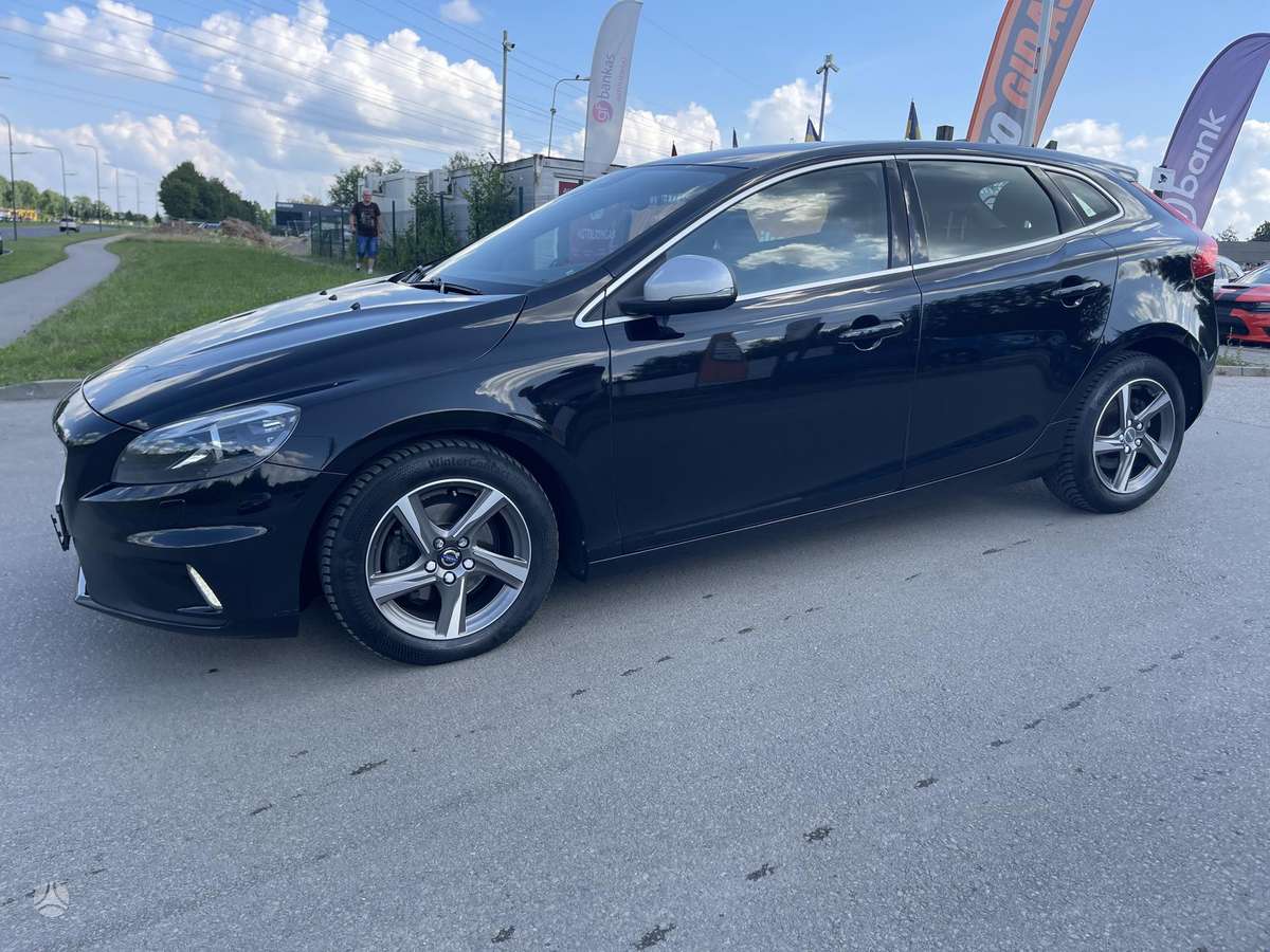 Volvo V40, 2.0 l., Хэтчбек