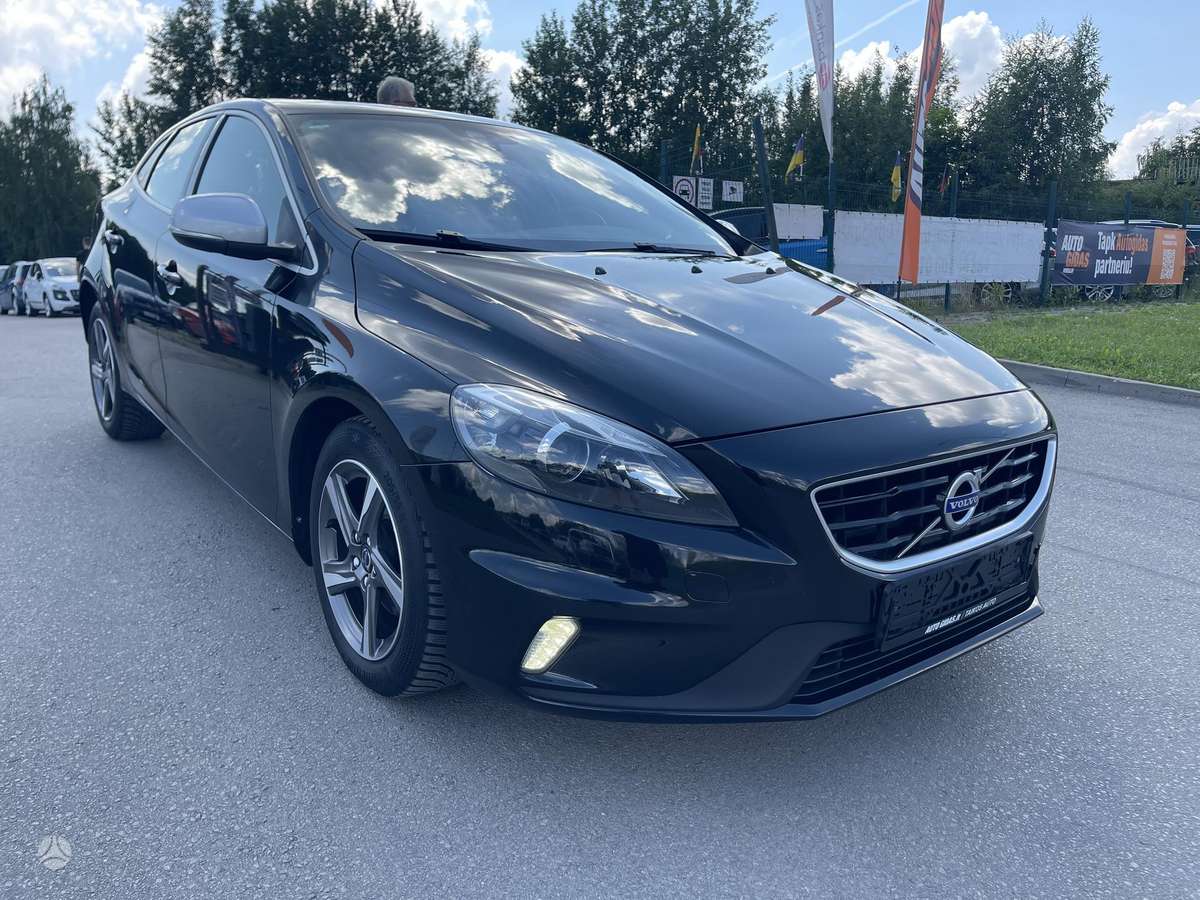 Volvo V40, 2.0 l., Хэтчбек