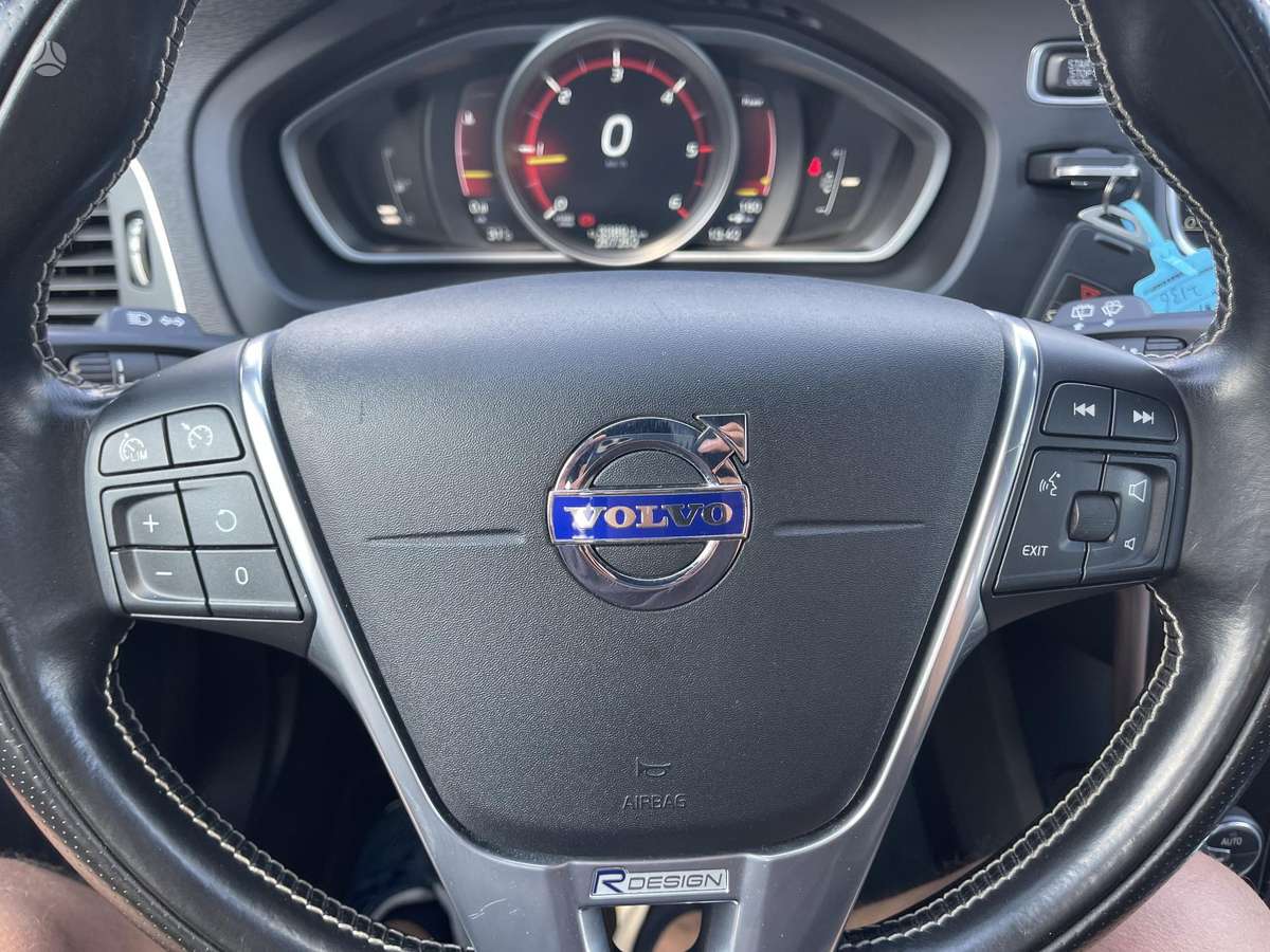 Volvo V40, 2.0 l., Хэтчбек