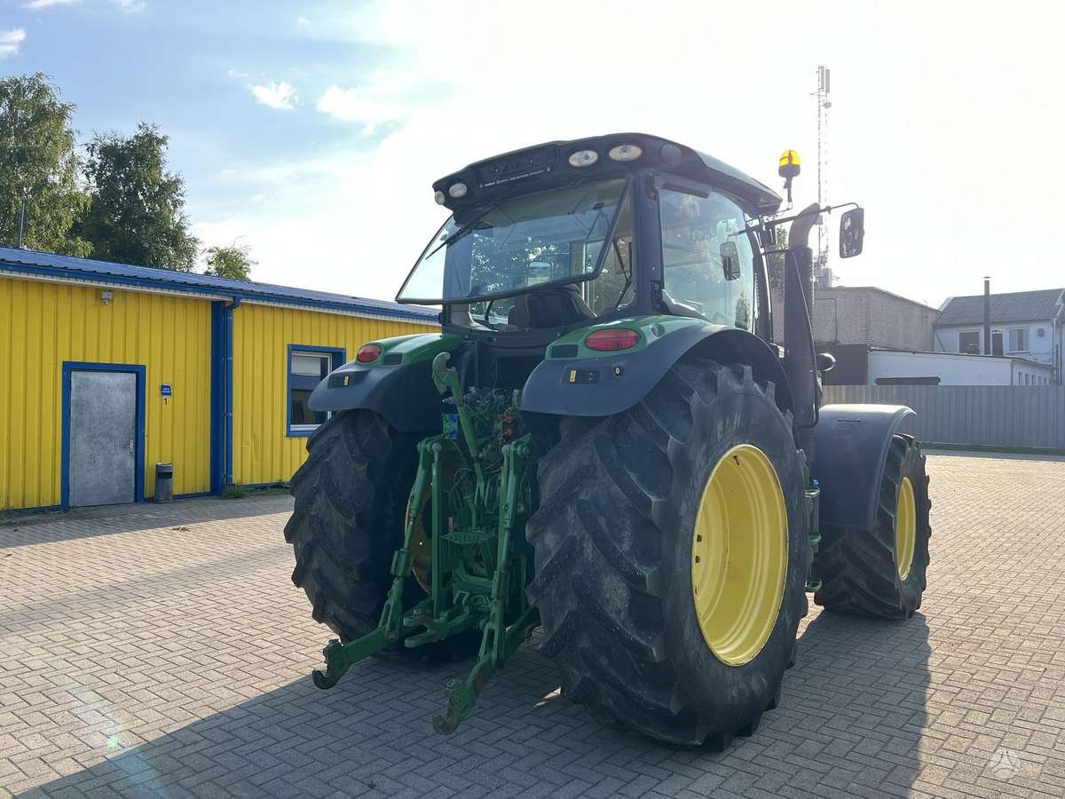 John Deere 6150R, traktoriai