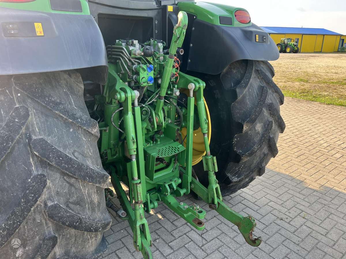 John Deere 6150R, тракторы