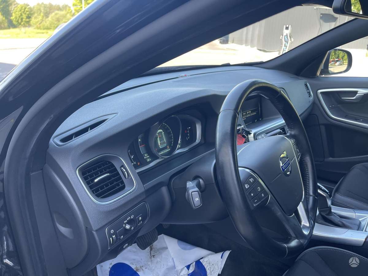 Volvo V60, 2.0 l., Универсал