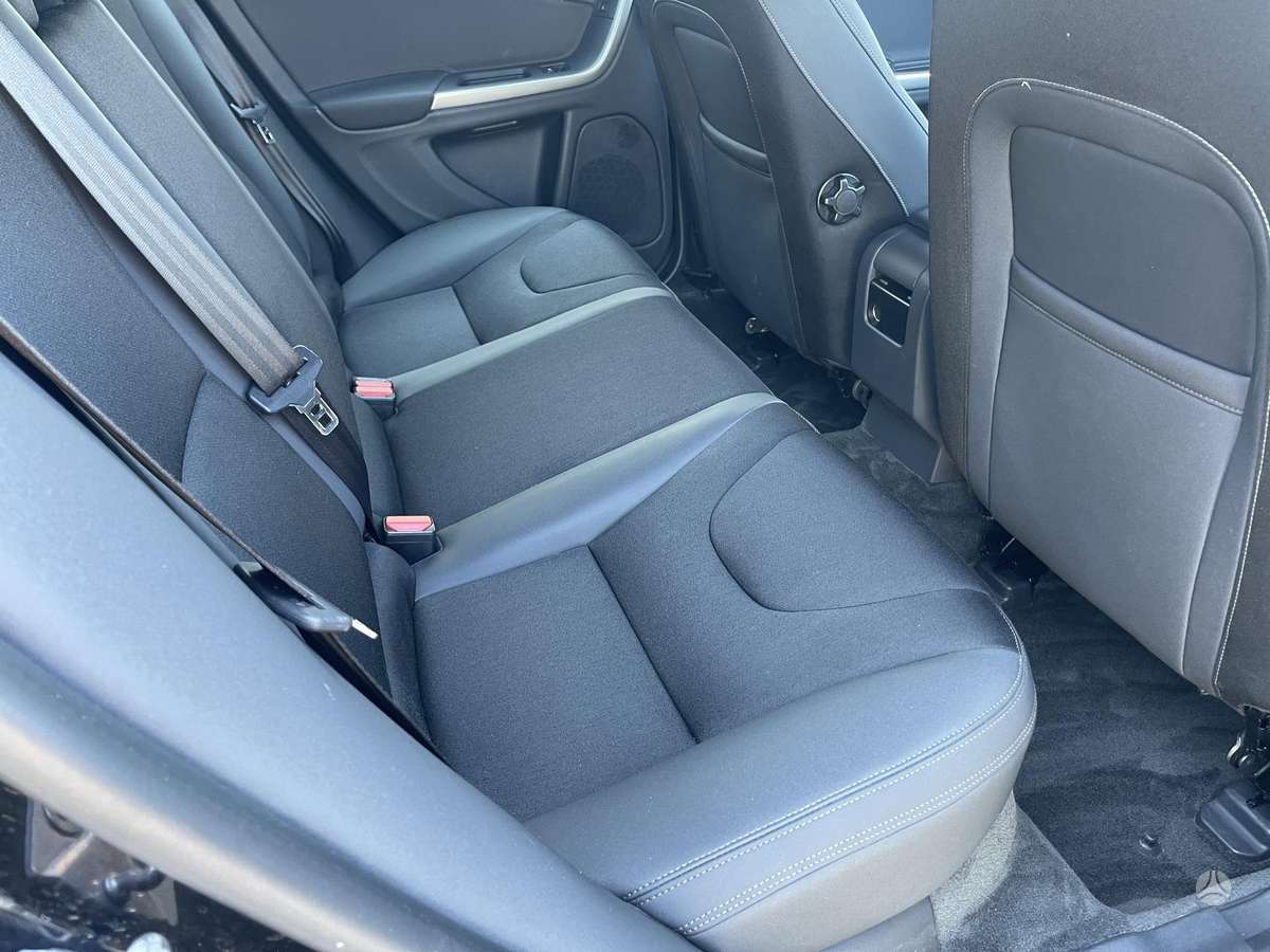 Volvo V60, 2.0 l., Универсал