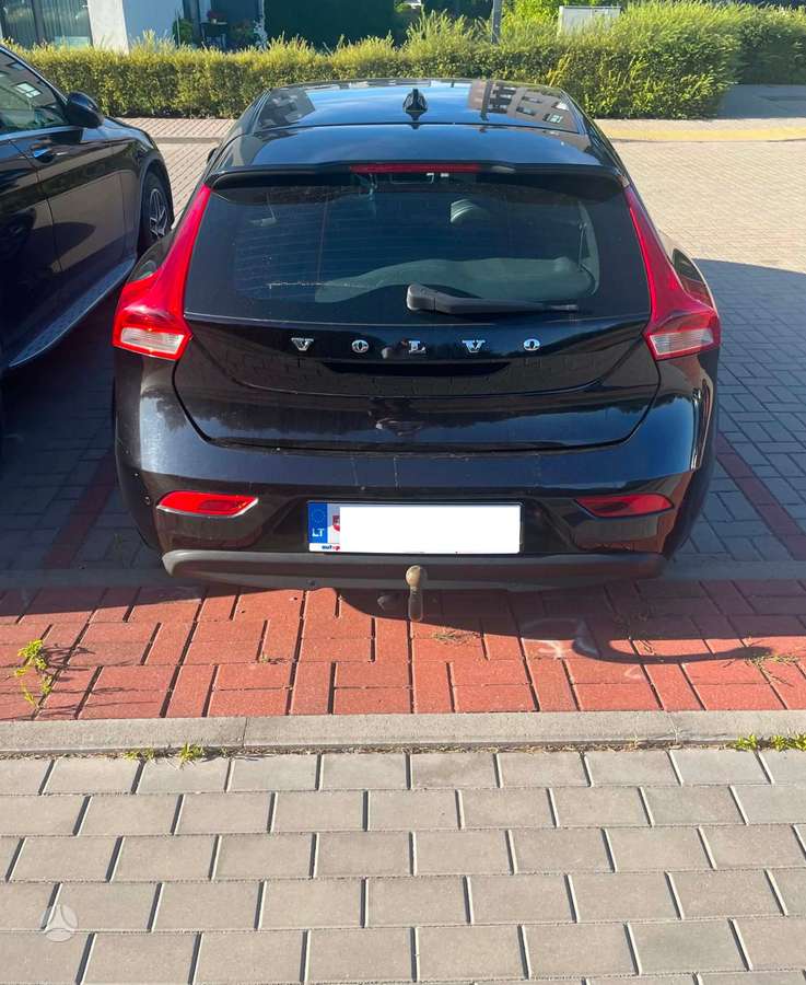 Volvo V40, 1.6 l., Хэтчбек