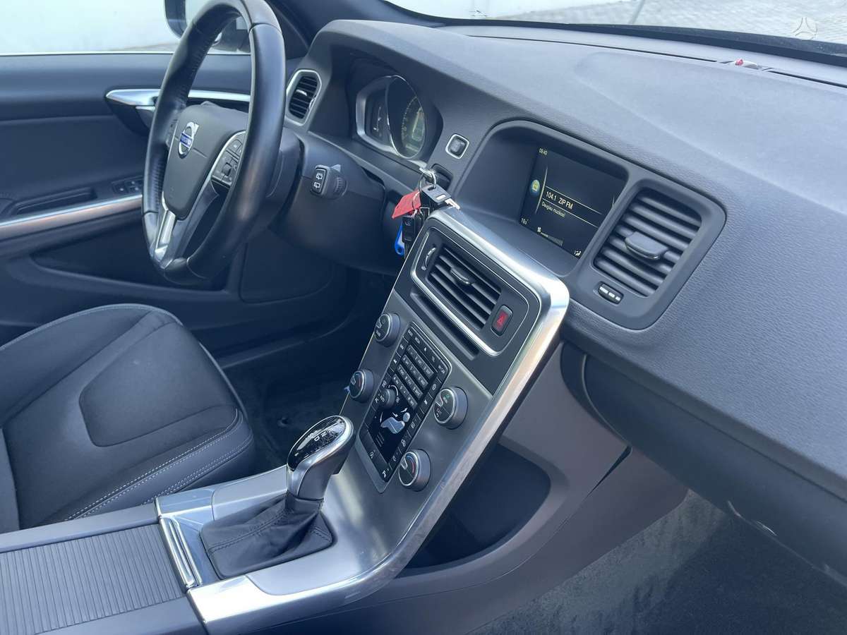 Volvo V60, 2.0 l., Универсал