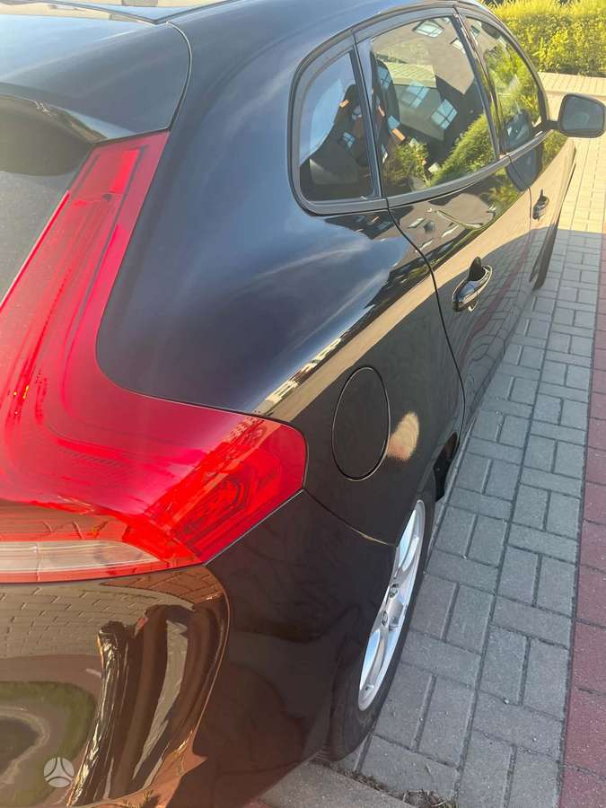 Volvo V40, 1.6 l., Хэтчбек
