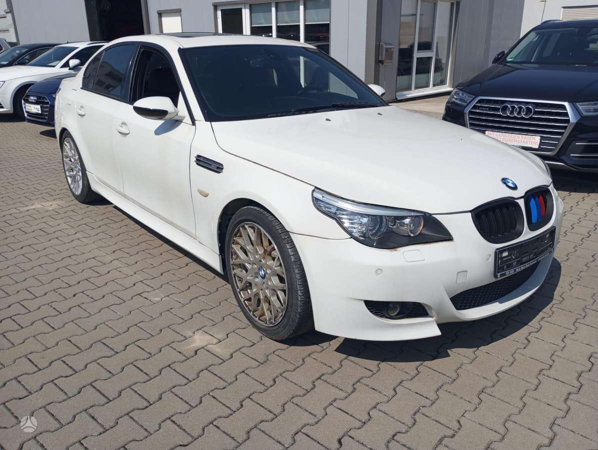 BMW M5, 5.0 l., Седан